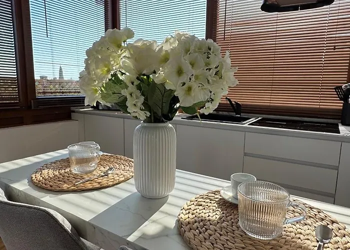 Aeterna Suites